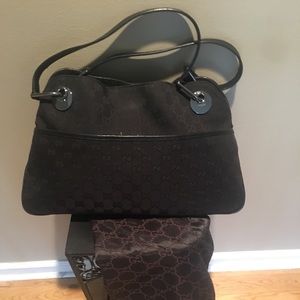 Black GG Canvas leather straps ... Authentic!